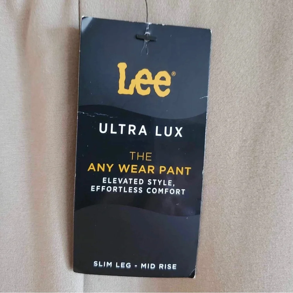 Lee Womens Khaki The Any Wear Pant NWT